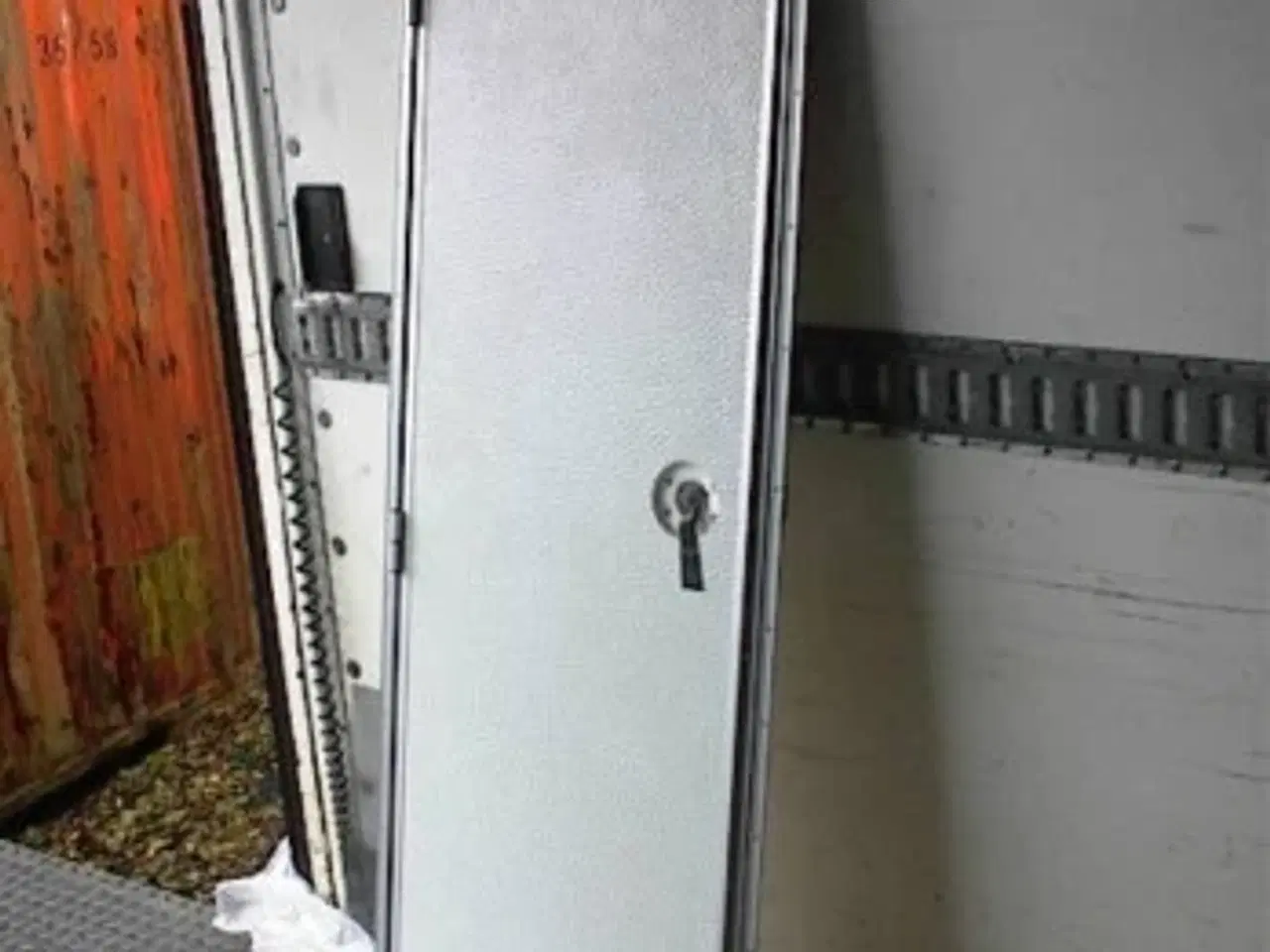 Billede 1 - Dør med karm