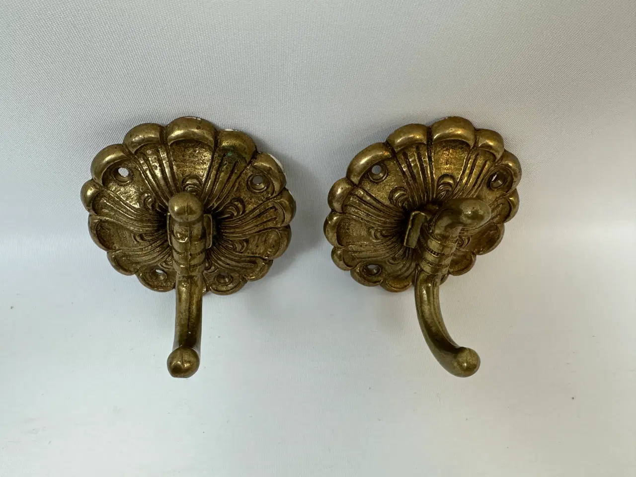 Billede 3 - 2 stk. vintage knager i messing