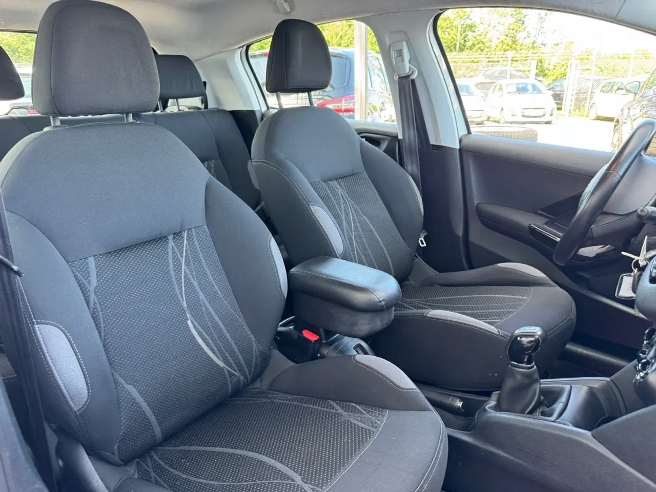 Billede 17 - Peugeot 208 1,6 e-HDi 92 Active