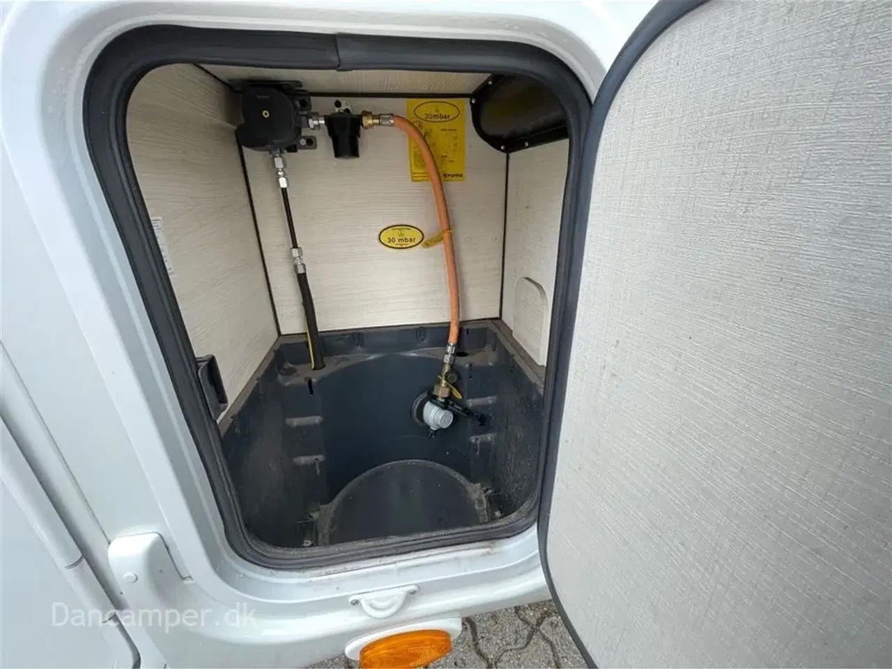 Billede 22 - 2020 - Chausson Flash 514   Anvisningsbil.  Højdejusterbar dobbeltseng over garage, Truma monoControl, 170 HK, under 6-meter