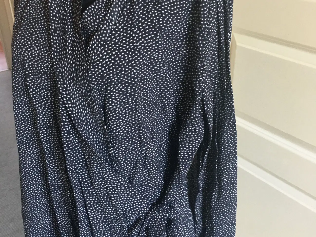 Billede 2 - Helt ny smuk bluse Samsøe str. 38