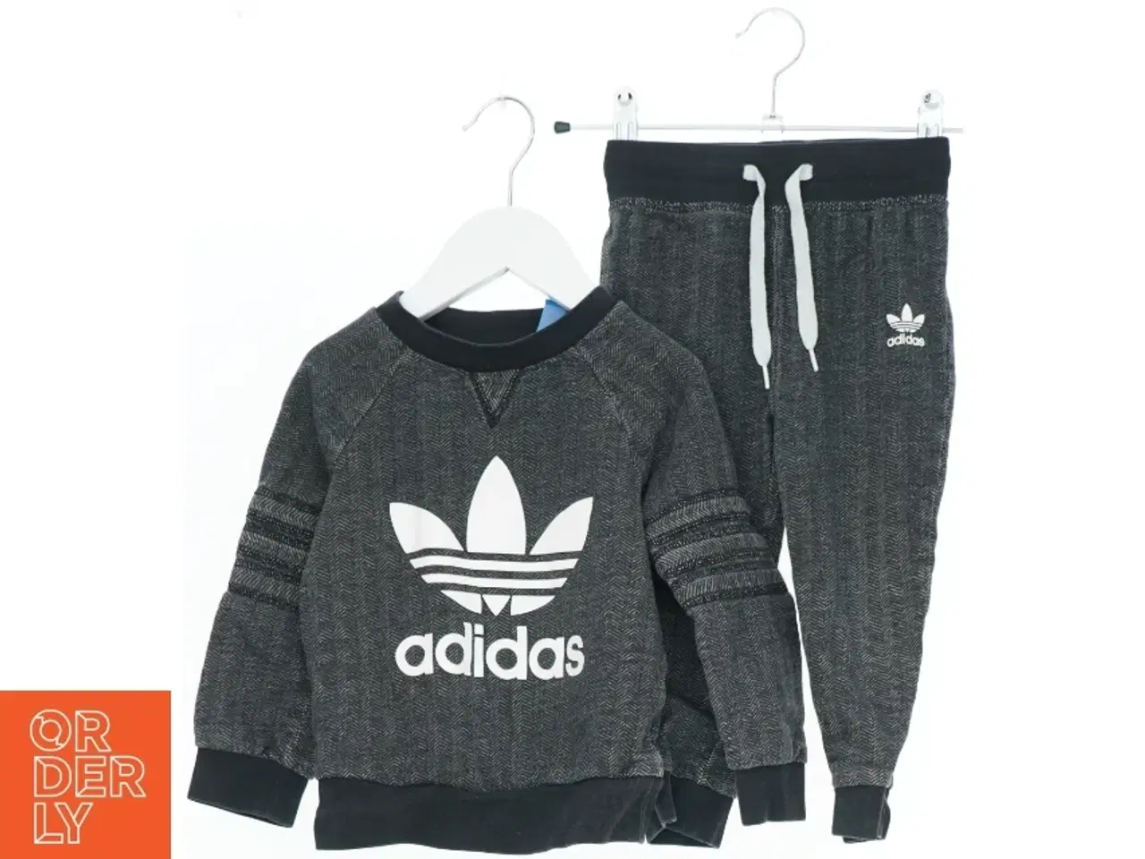 Billede 1 - Adidas børnesæt fra Adidas (str. 92)