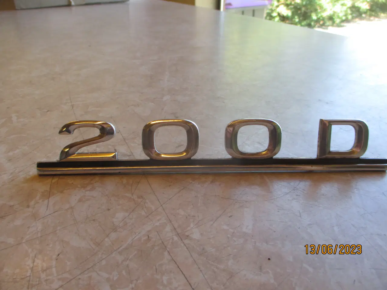 Billede 1 - Mercedes  Emblem  200 D  