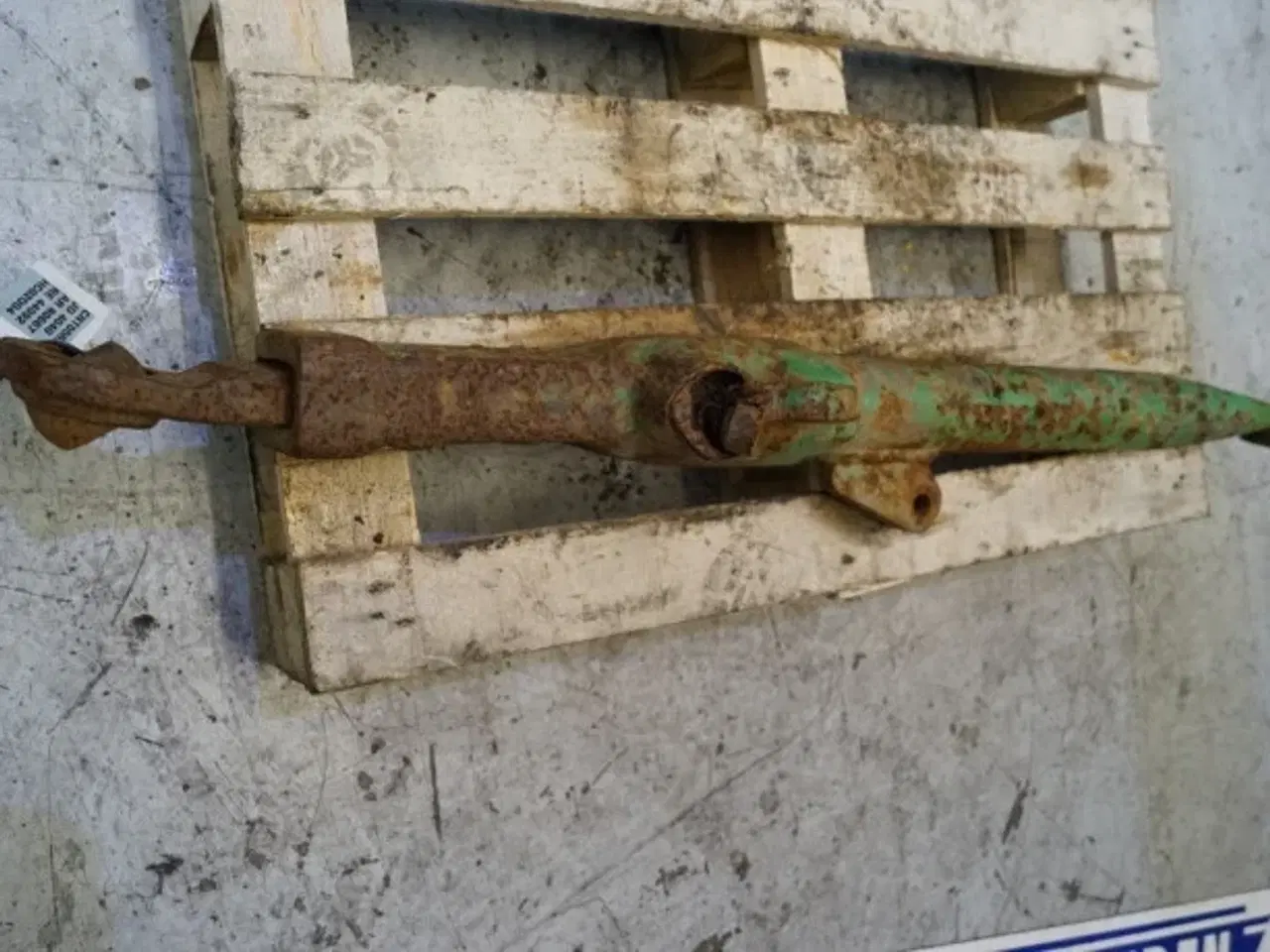 Billede 12 - John Deere 4040 R.H. Liftarm AR80666