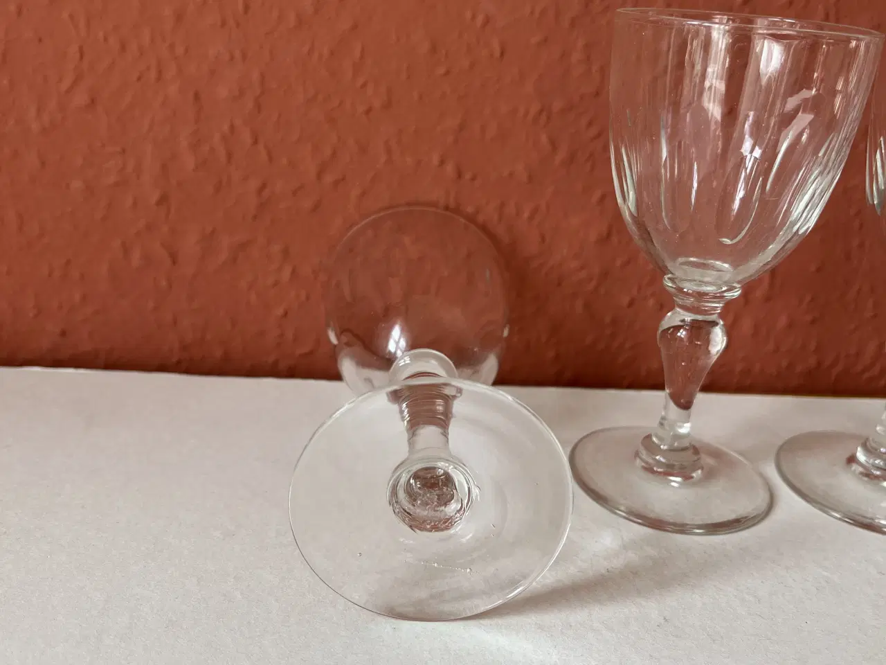 Billede 4 - 4 gamle, mundblæste glas.