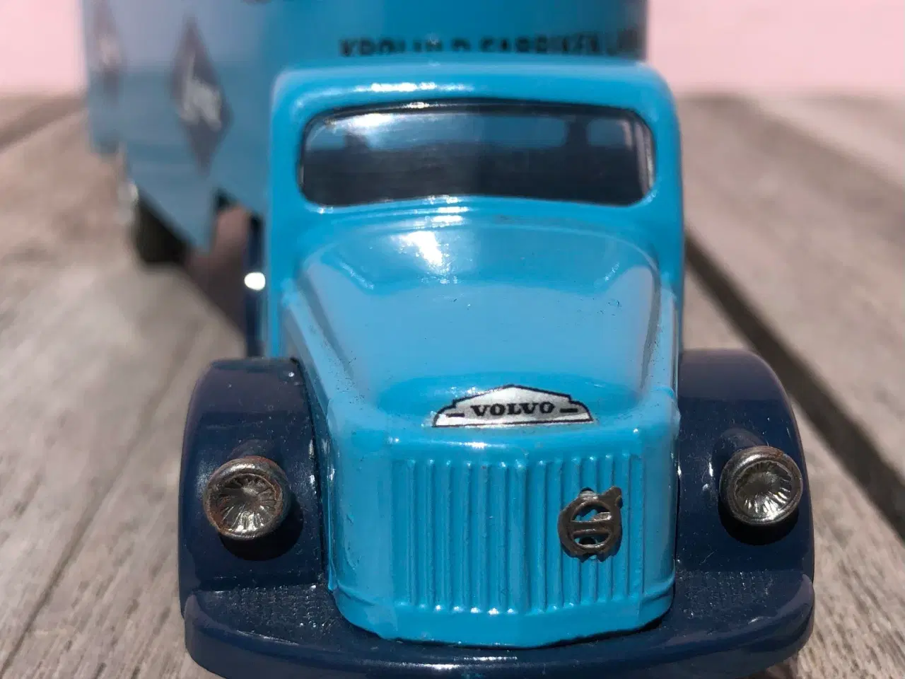 Billede 3 - VOLVO...LAMA SÆTTEBIL