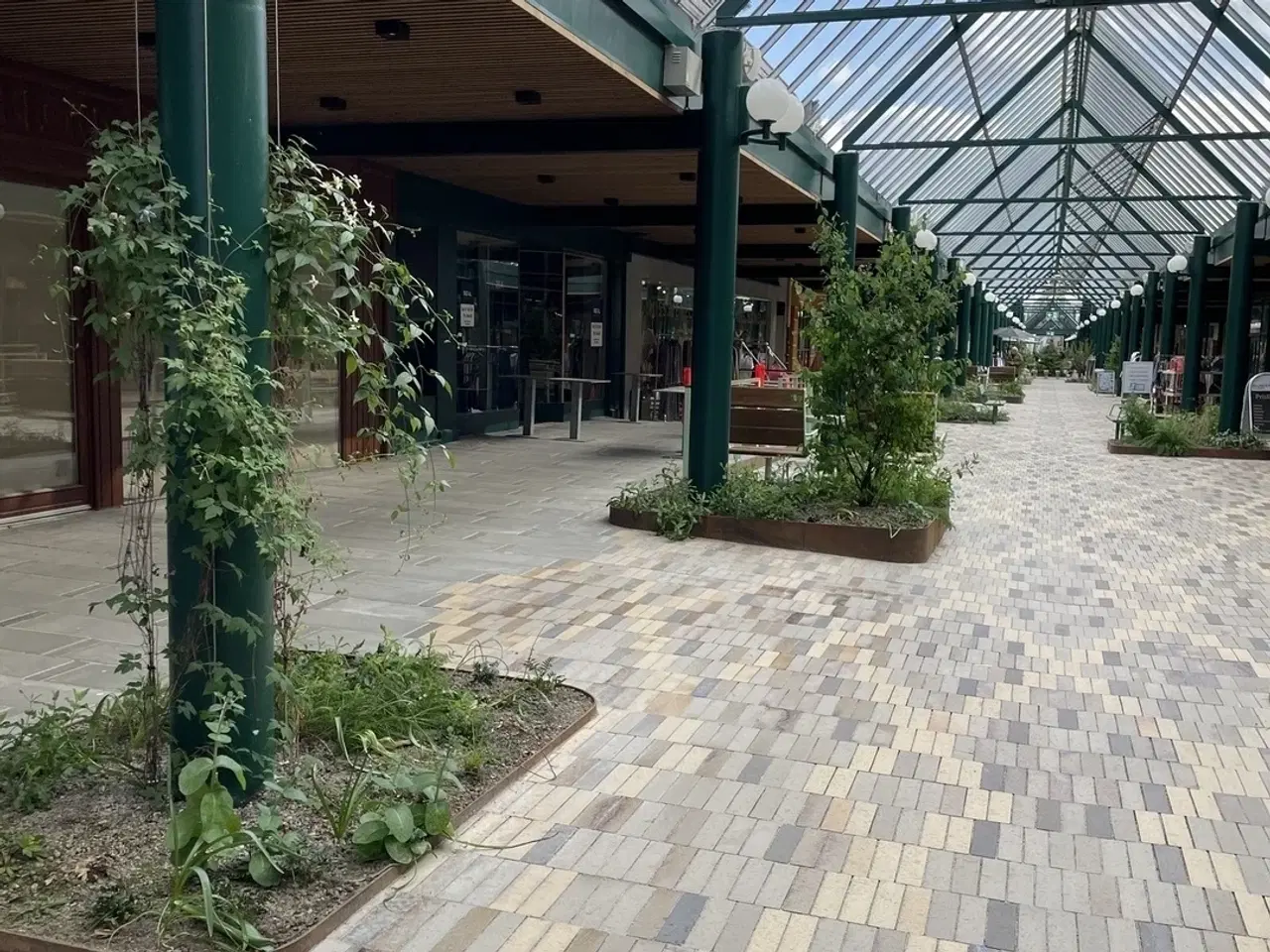 Billede 6 - Butik med stor facade mod strøget i Ikast