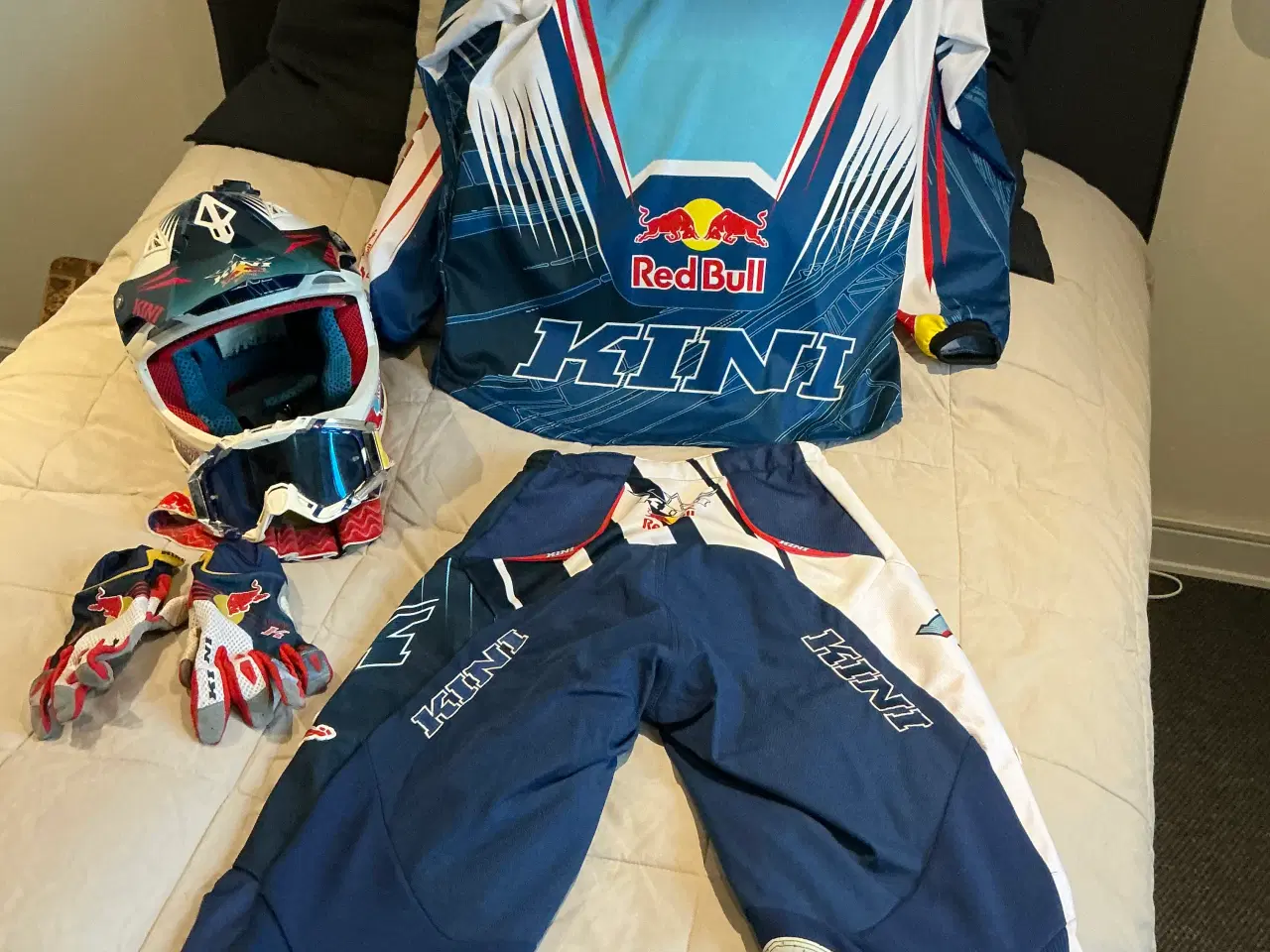 Billede 2 - KOMPLET KINI CROSS TØJ INKL: ALT