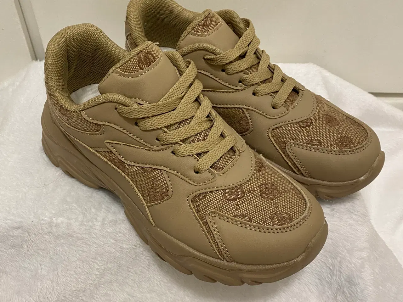 Billede 4 - Flotte sneakers