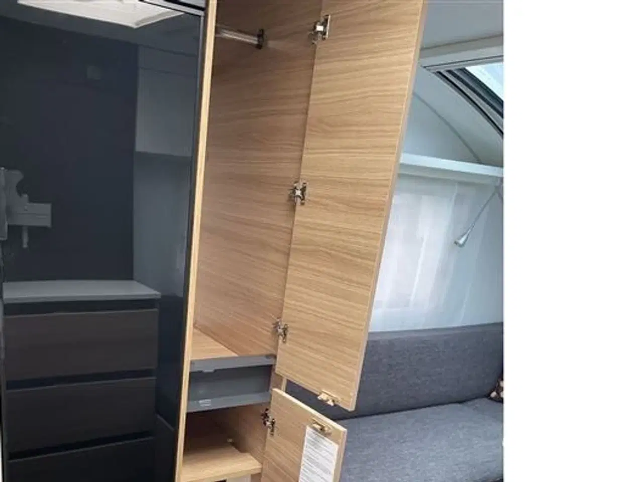 Billede 15 - Adria Action 391 LH m/ MOVER og Luftfortelt