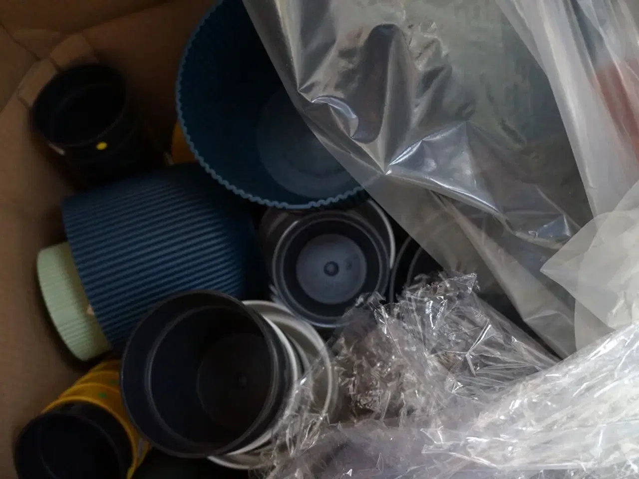 Billede 5 - Palle med diverse plasticpotter