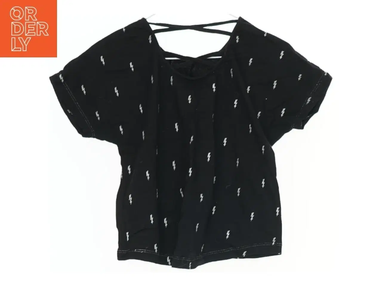 Billede 2 - Sort T-shirt med lynmønster fra Fox (str. 110)