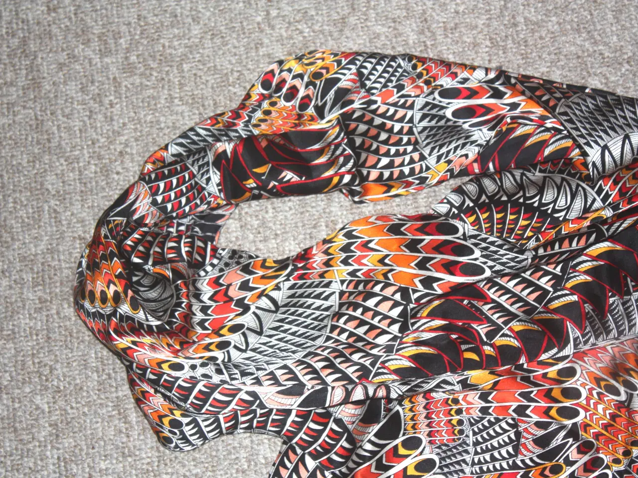 Billede 3 - Charlotte Sparre vintage silke tørklæde