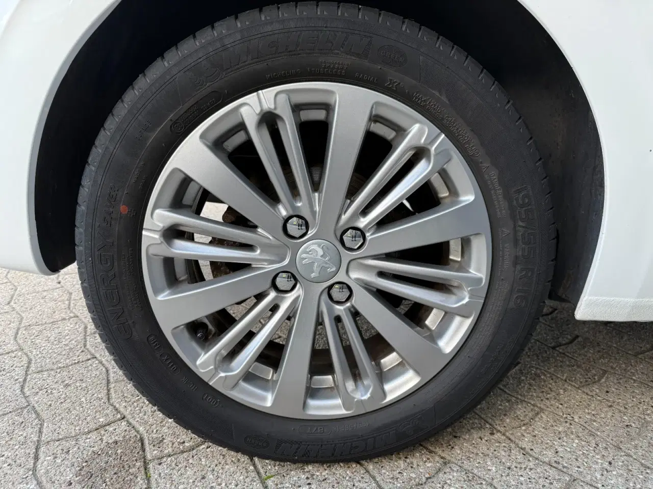 Billede 13 - Peugeot 208 1,5 BlueHDi 100 Prestige