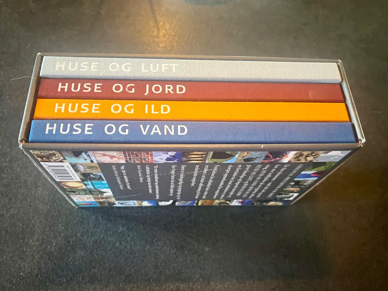 Billede 5 - Huse OG vand, ild, luft, jord