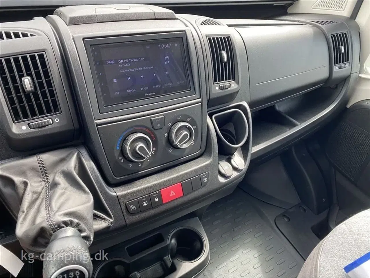 Billede 10 - 2022 - Carado V337 "15 Edition"   Ekstrem velholdt autocamper