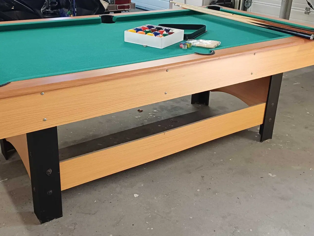 Billede 2 - Billardbord inkl. Tilbehør