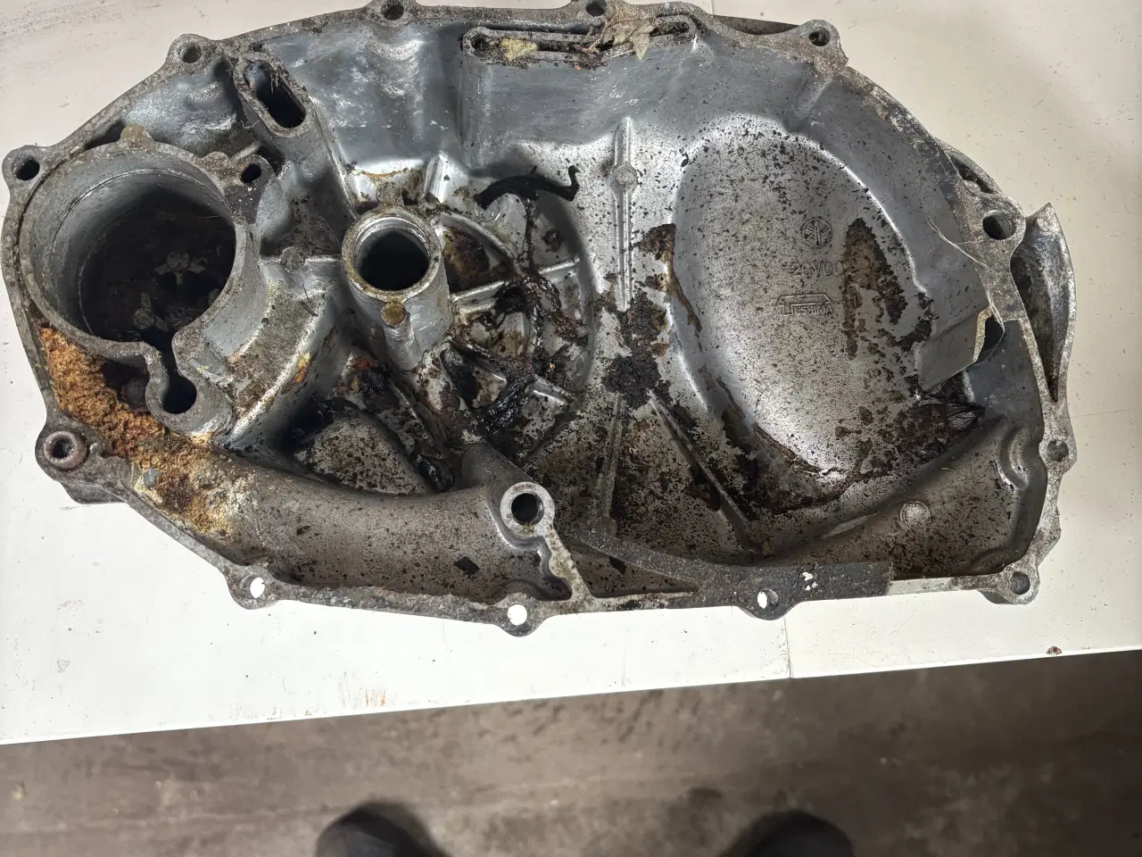 Billede 2 - Yamaha Virago 535 Koblingsdæksel