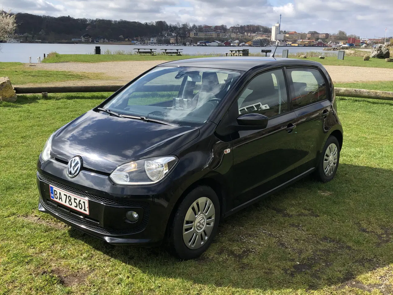 Billede 1 - VW UP! Med cykeltræk