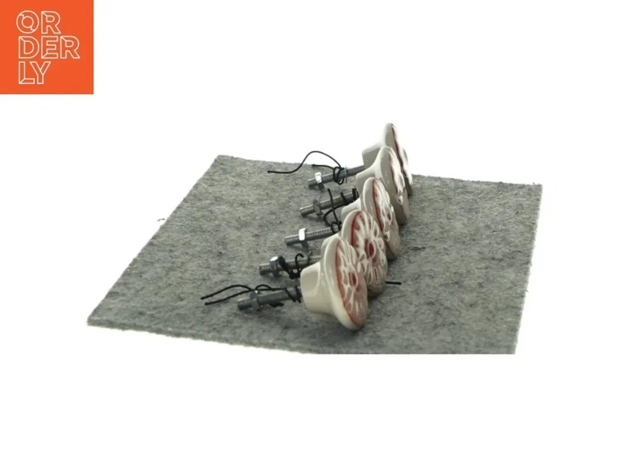Billede 3 - 5 stk. håndtag til skuffer (str. 2 CM x 4 CM)