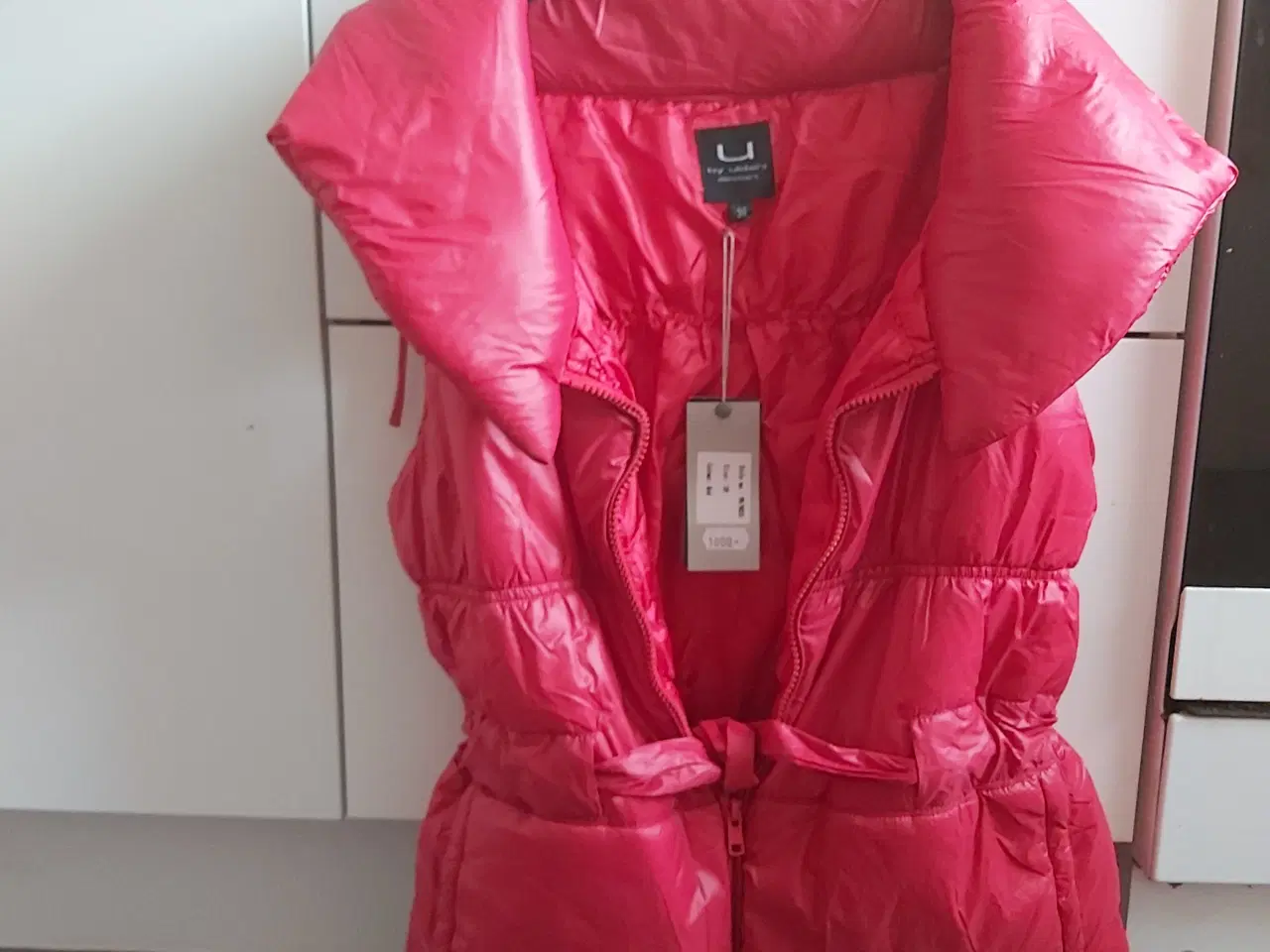 Billede 10 - Super fed vest ultra let og lækker