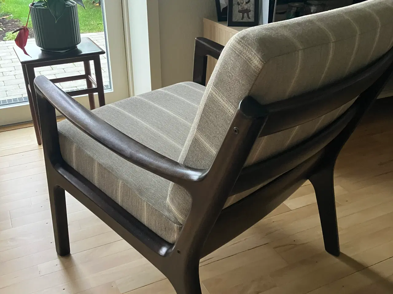 Billede 2 - Lænestol Ole Wanscher i mahoni og uldbetrak ny POL