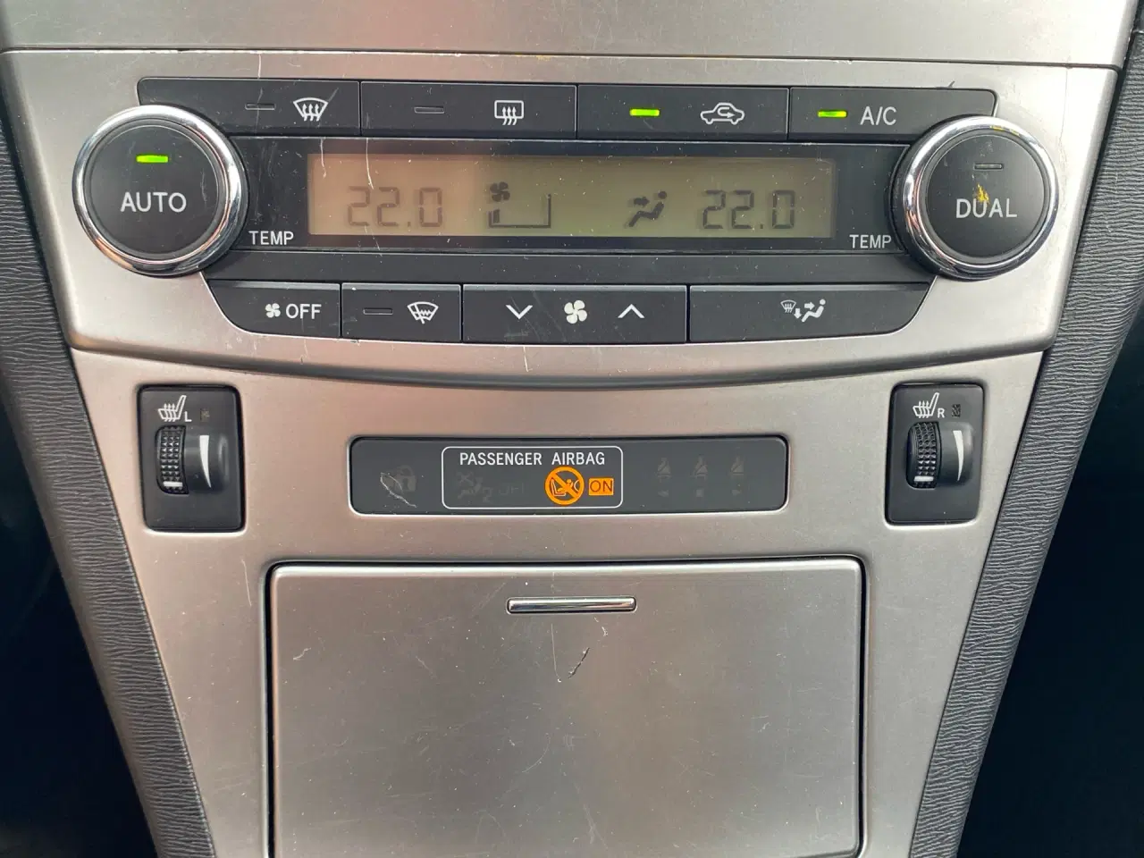 Billede 14 - Toyota Avensis 2,0 D-4D DPF T2 Premium 124HK Stc 6g