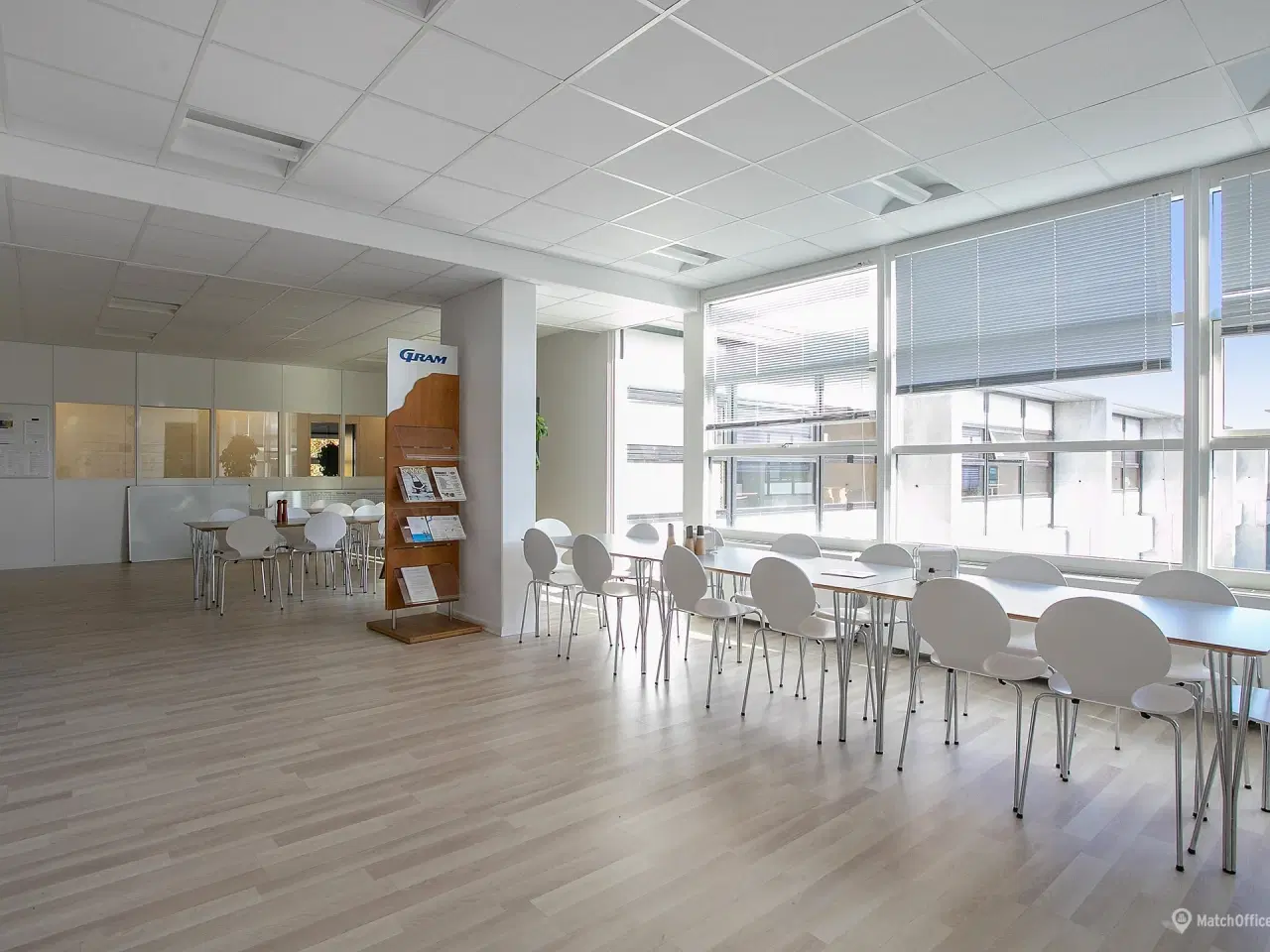 Billede 16 - Fleksible kontorlokaler med mulighed for showroom og lager – tæt på Vojens centrum