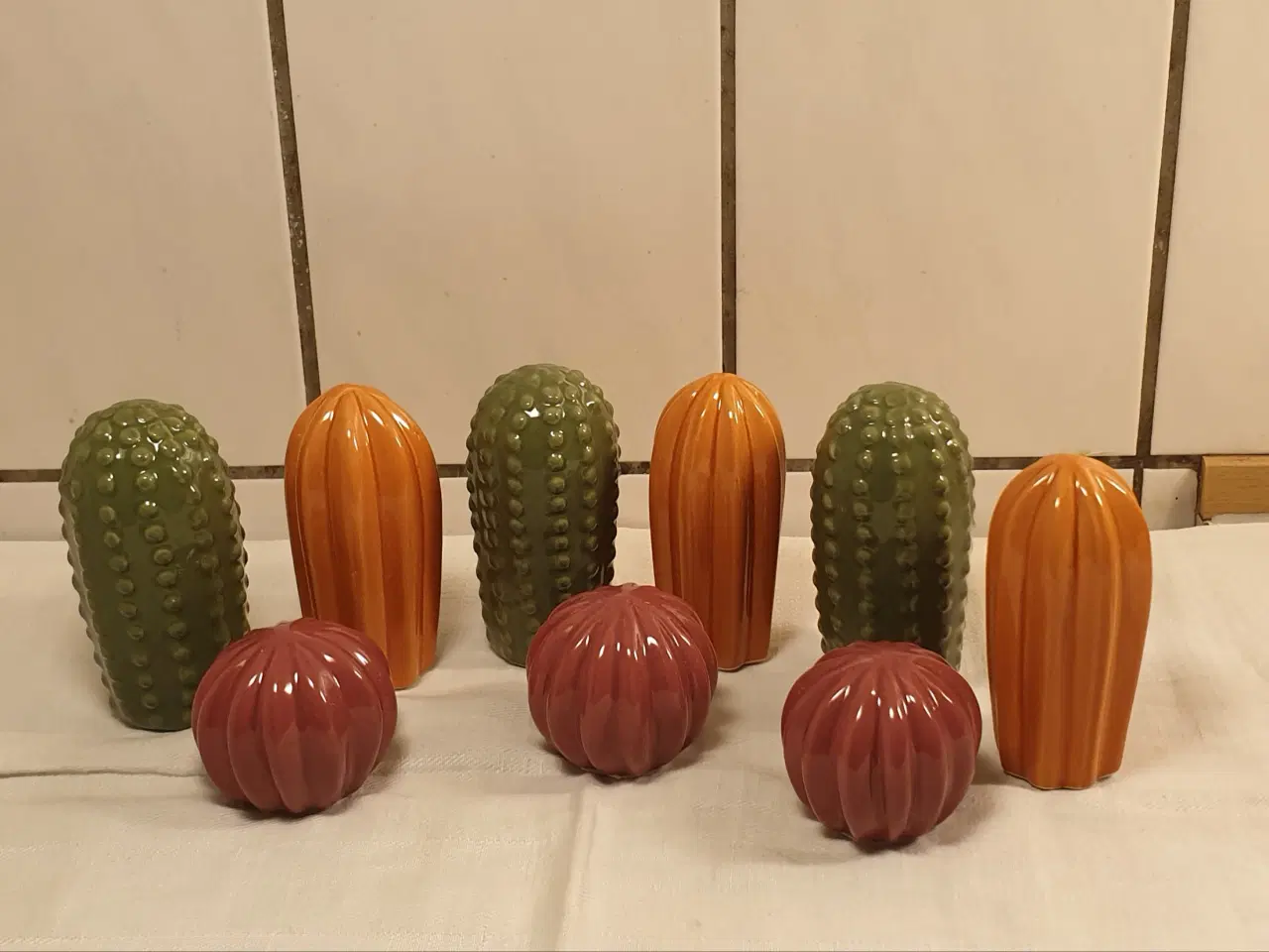 Billede 1 - Porcelæns kaktusser 5krstk ialt20kr