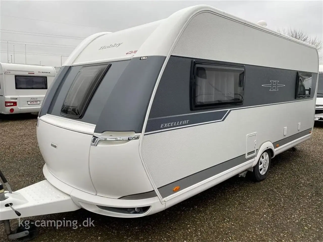 Billede 2 - 2018 - Hobby Excellent 495 UL Enkeltsengsvogn med udtræk