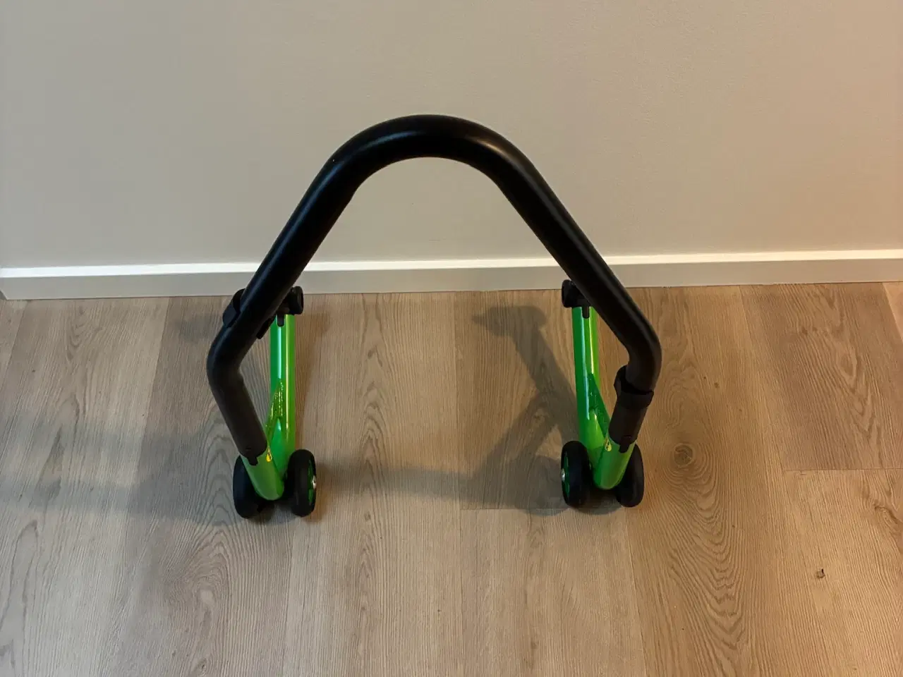 Billede 2 - Kawasaki Premium Rear Bike Stand