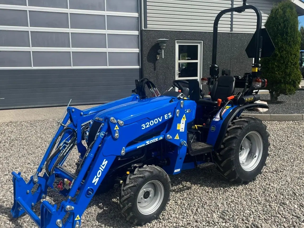 Billede 2 - Solis S26 6+2 gearmaskine med Fuldhydraulisk frontlæsser