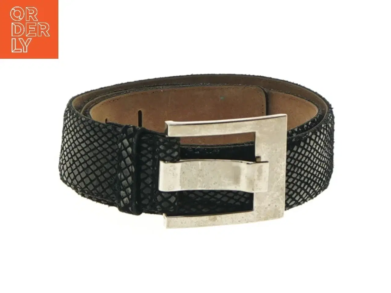 Billede 1 - Sort bælte med metalspænde (str. 105 cm)