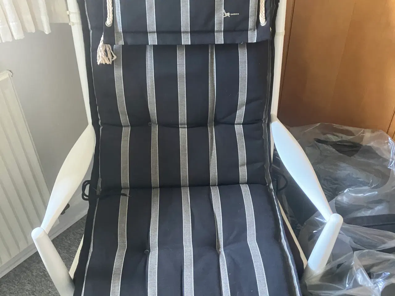 Billede 2 - 8 stk hynder i 2 farver, 4 af hver