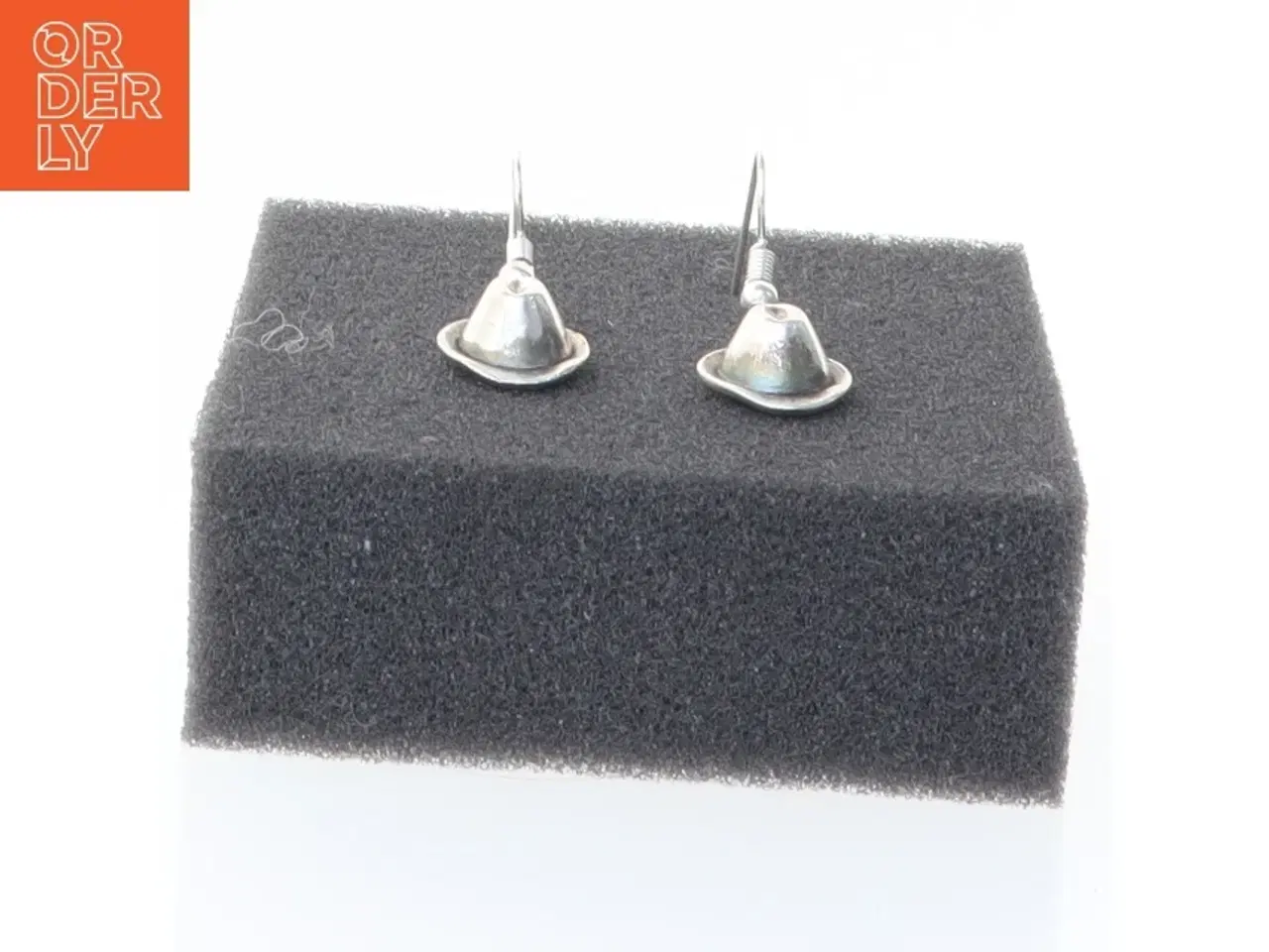 Billede 4 - Sølvøreringe (str. 1 cm)