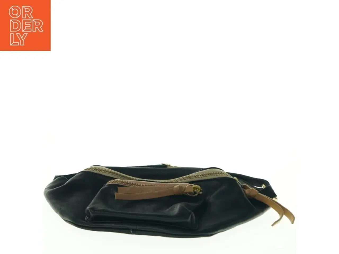 Billede 3 - Sort skuldertaske med lynlåse fra Maand (str. 35 x 18 cm)