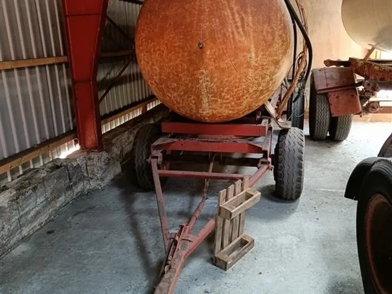 Billede 1 - - - - Ammoniak tankvogn ca. 3 tons