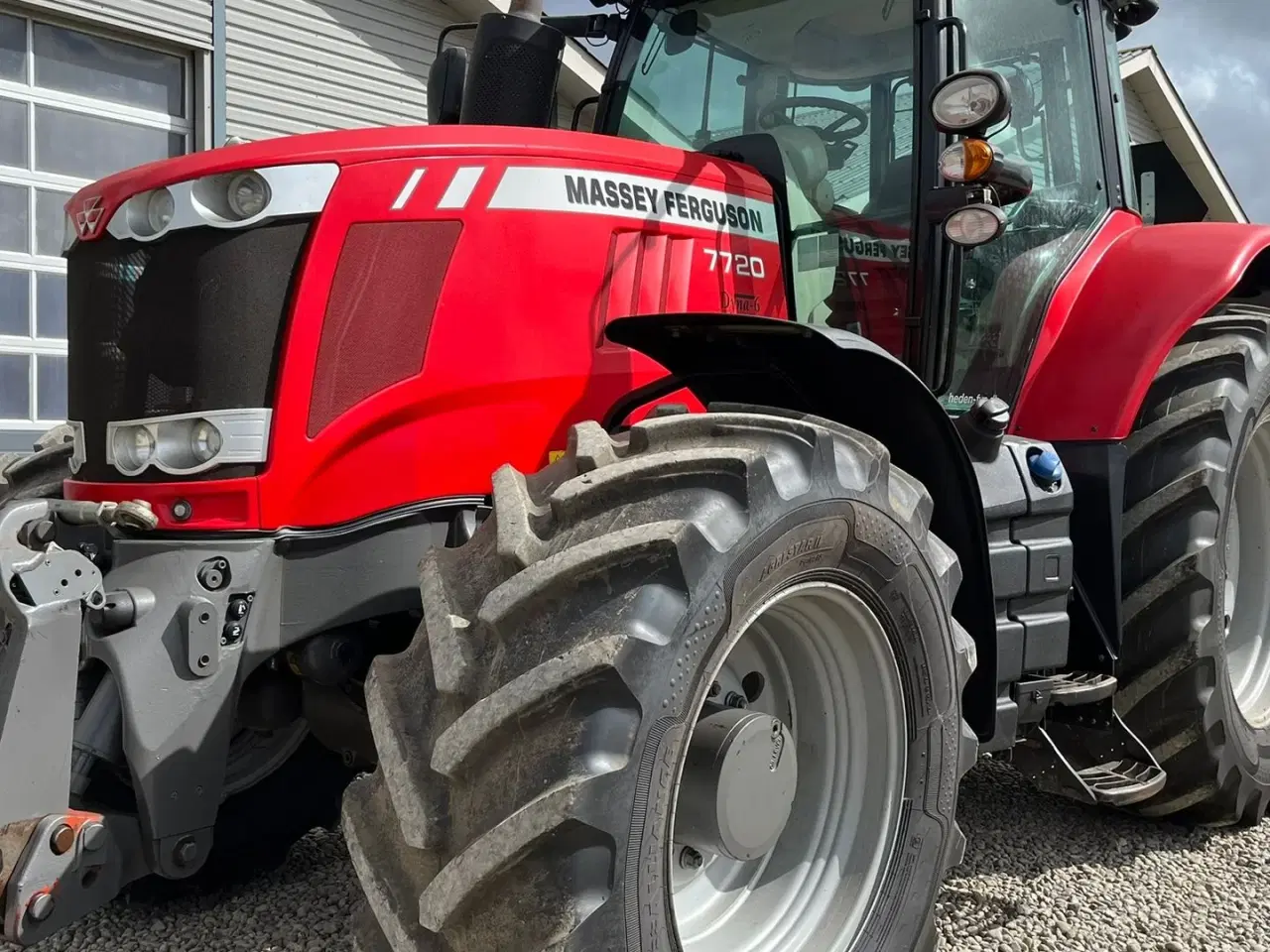 Billede 4 - Massey Ferguson 7720 Med frontlift og 4stk næsten nye dæk.