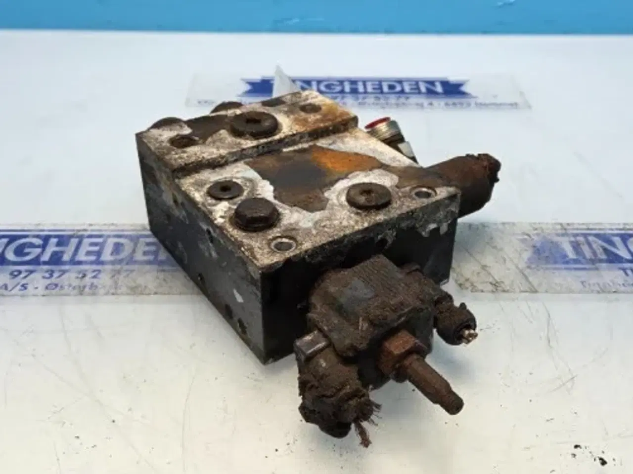 Billede 6 - New Holland T7.315 Hydraulikventil 47858109