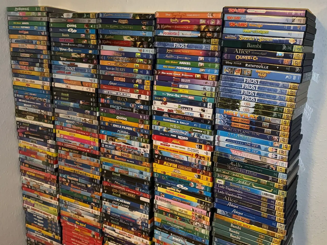 Billede 3 - Ca 425 børnefilm.