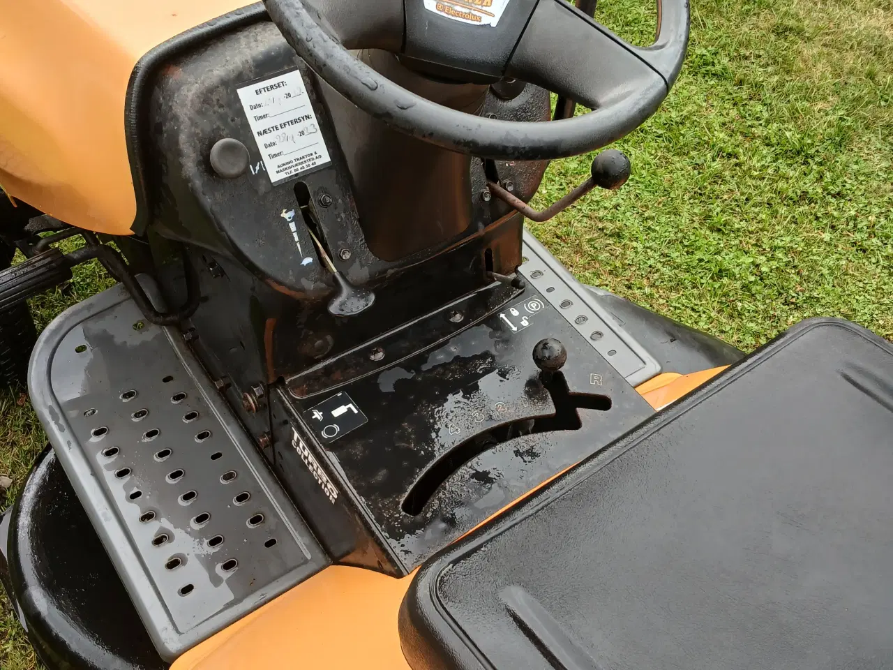 Billede 2 - Partner plænetraktor 