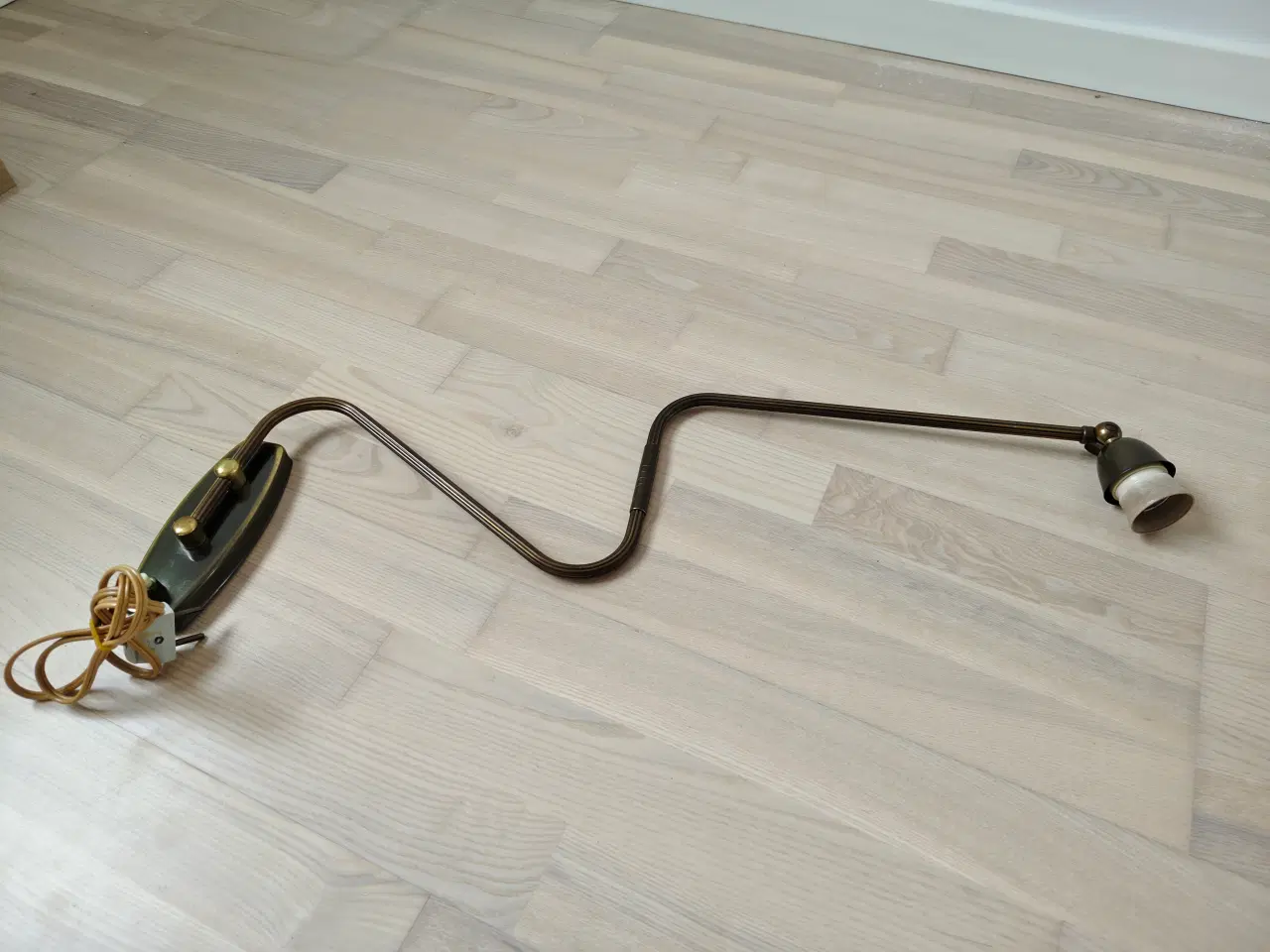 Billede 6 - Fin retro swinglampe