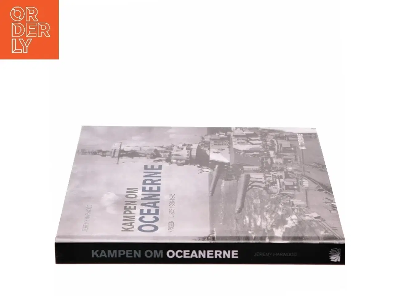 Billede 2 - Kampen om oceanerne : krigen til søs 1939-1945 af Jeremy Harwood (Bog)