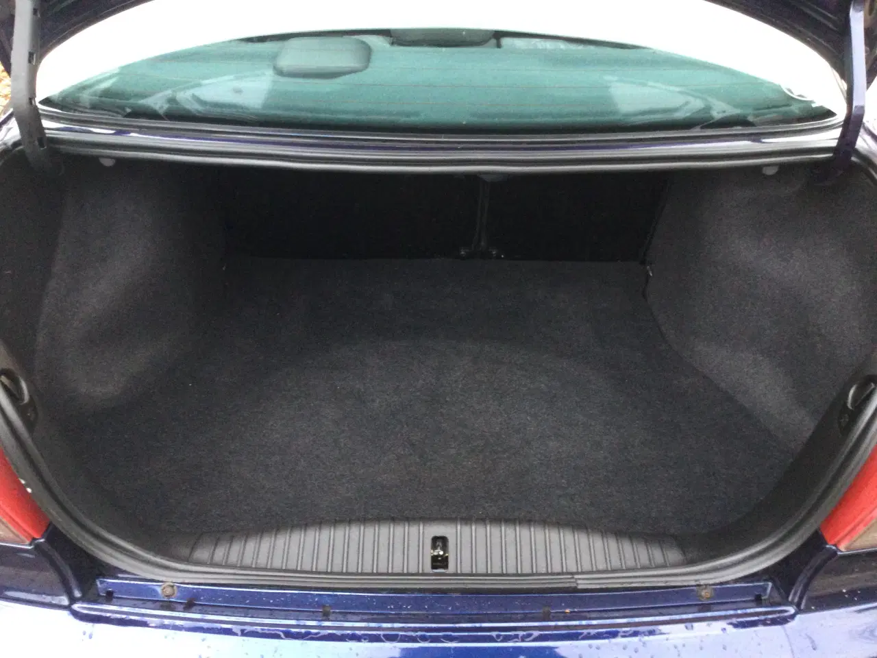 Billede 10 - Næsten som ny bil