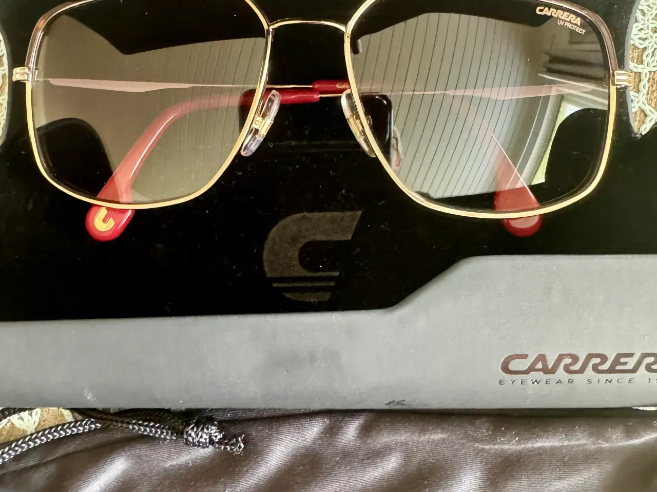 Billede 6 - Brun herre solbriller fra Carrera 