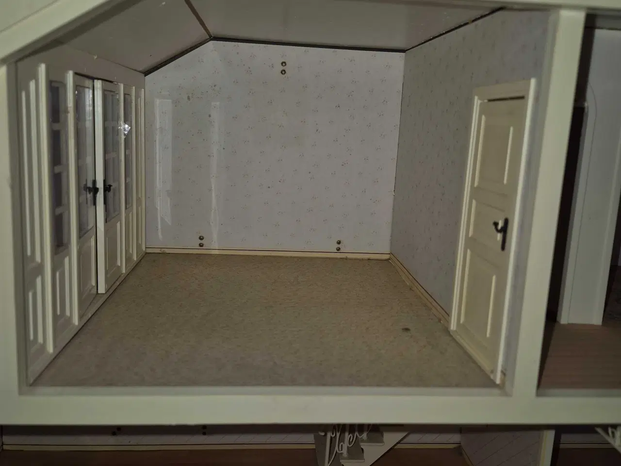 Billede 4 - Dallas lundby dukkehus + kassen