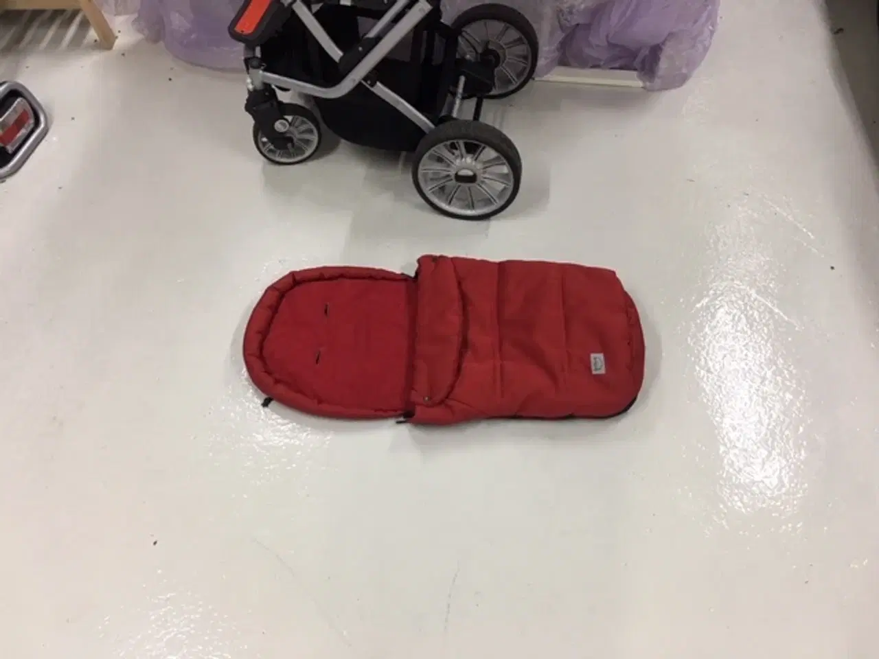 Billede 8 - Teutonia klapvogn rød