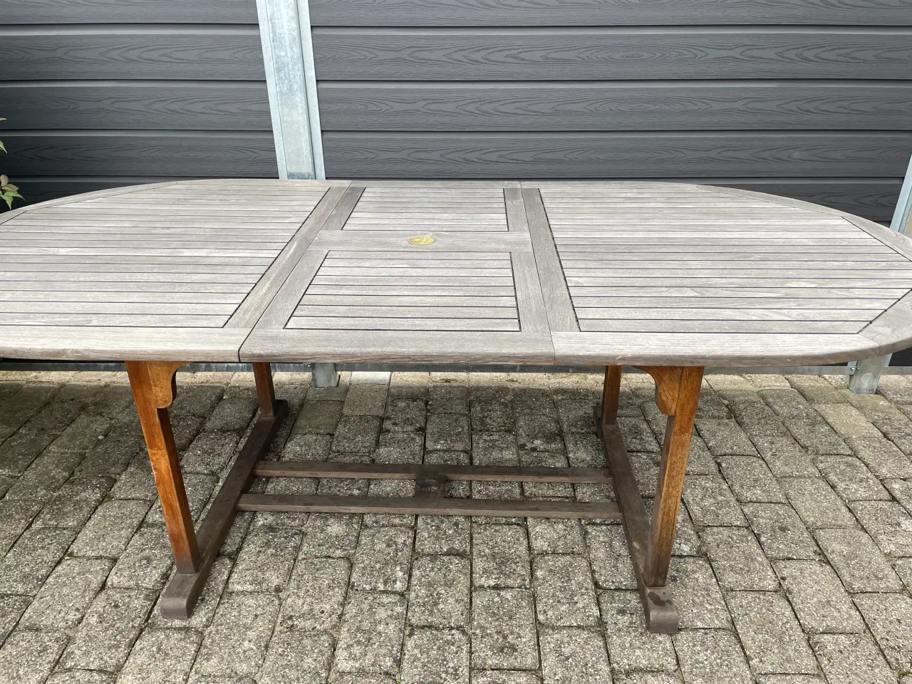 Billede 2 - Terrasse bord og stole