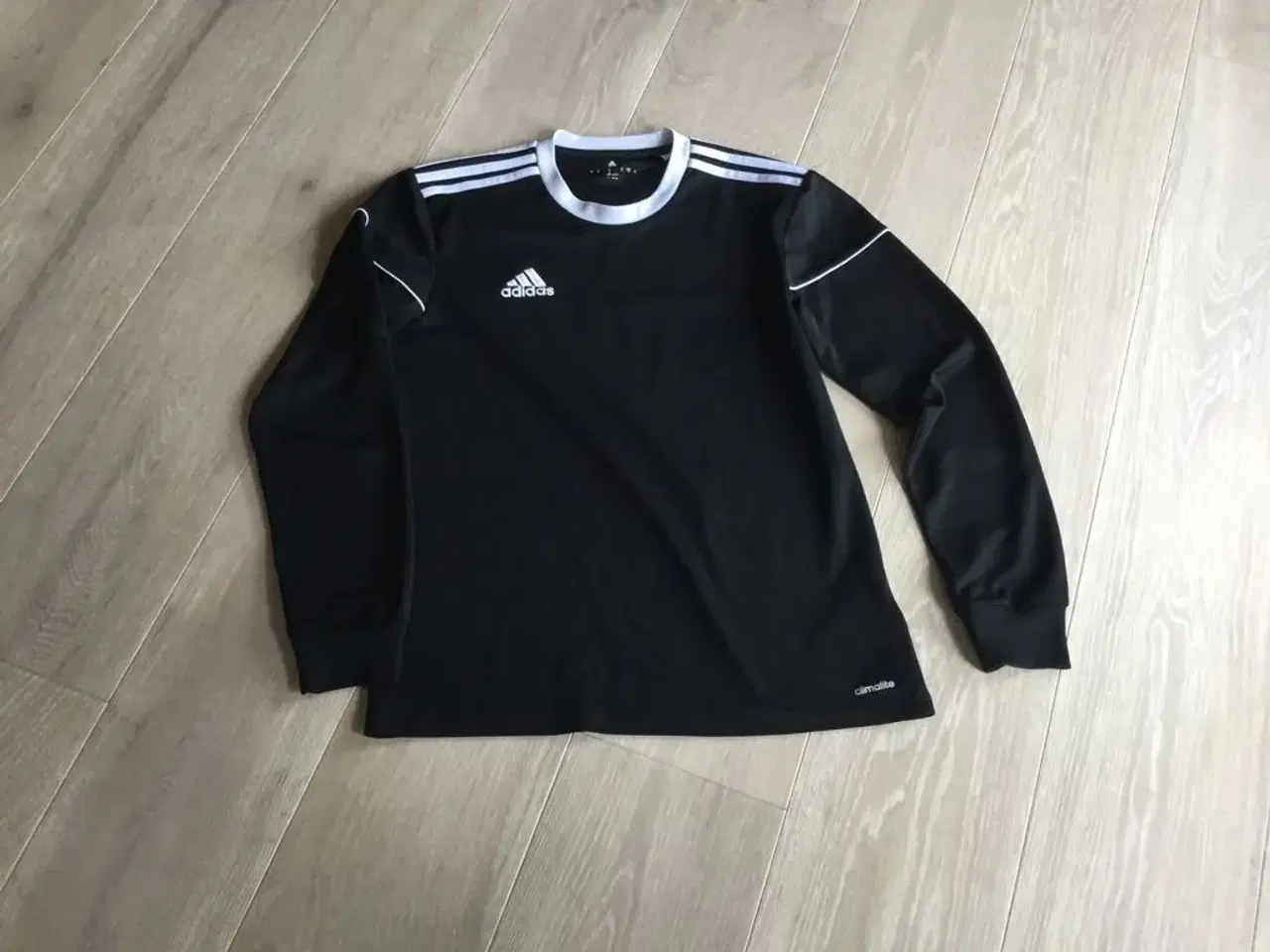 Billede 5 - Sportstøj Adidas og Nike