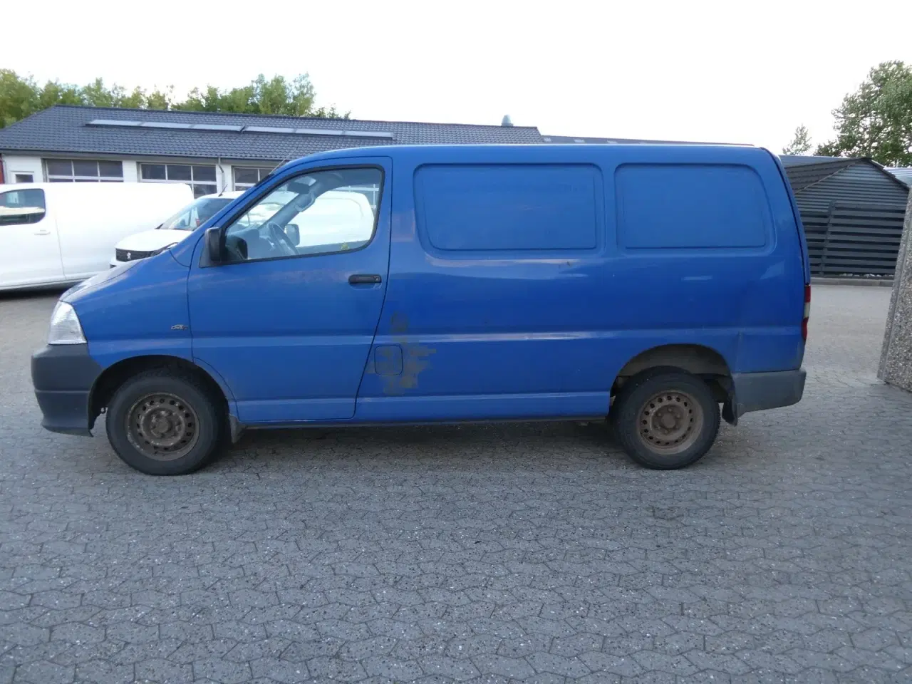 Billede 4 - Toyota HiAce 2,5 D-4D 95 Komfort kort
